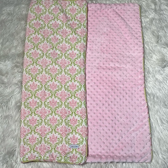 Crib Blanket Polka Tot Designs Custom-Made Pink & Green Paisley Print Mink Feel - Picture 2 of 6
